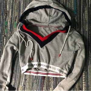 Tommy Hilfiger crop hoodie